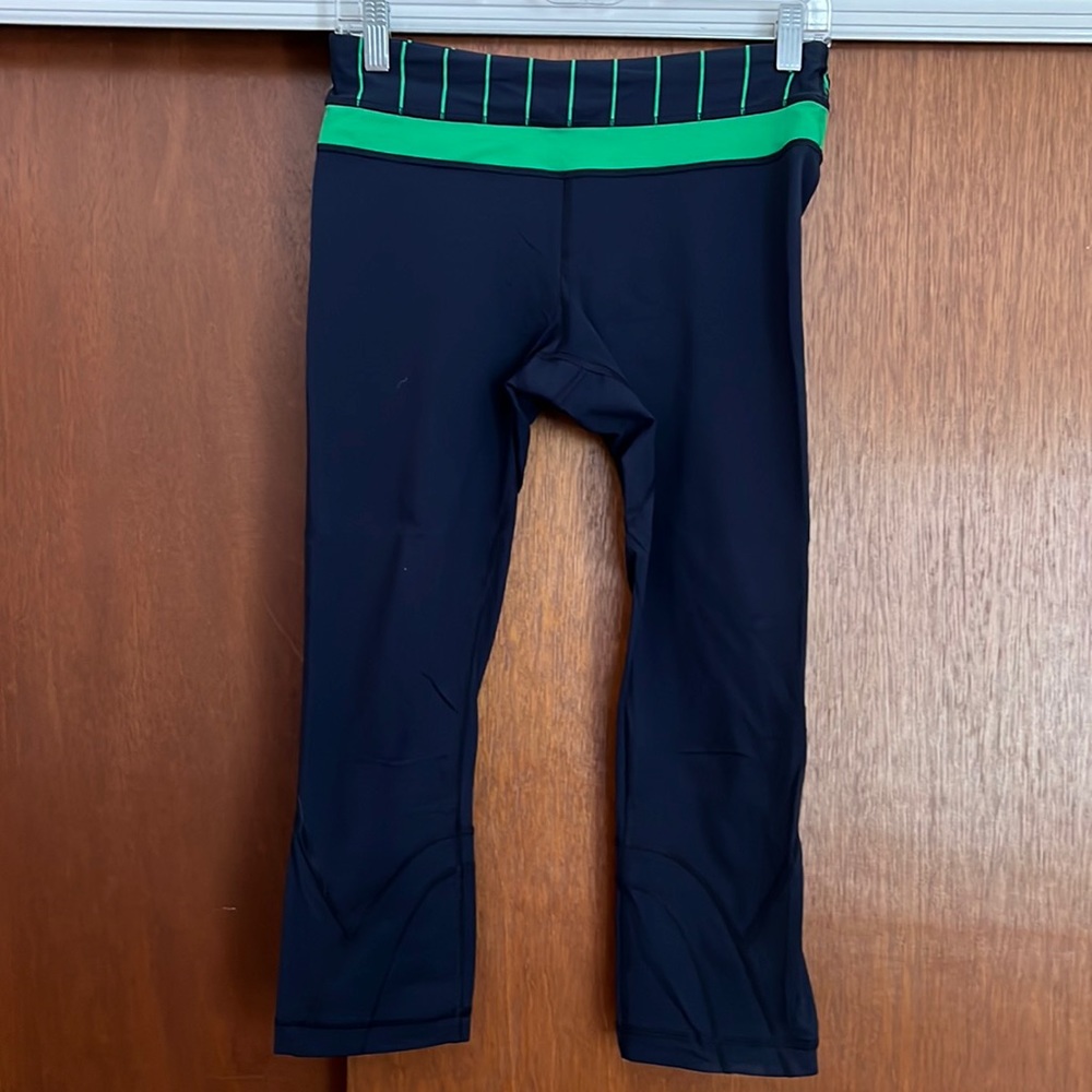 Lululemon Run Inspire II Crop Inkwell Navy Sz 6